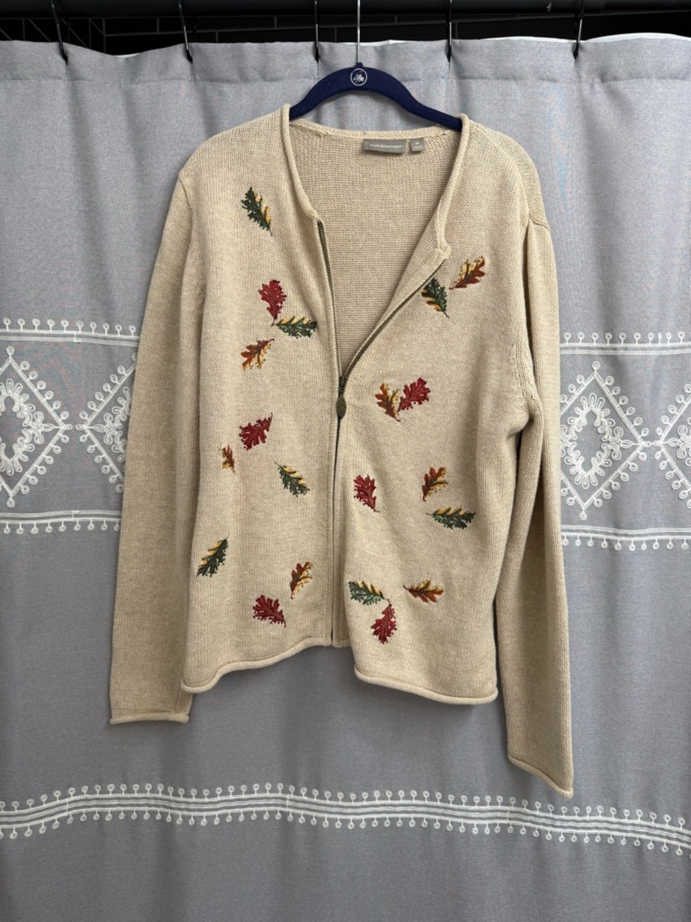 Embroidered Leaf Beige Women's Zip Cardigan Sweater
